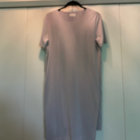 Club Monaco Dresses & Skirts - T-shirt dress